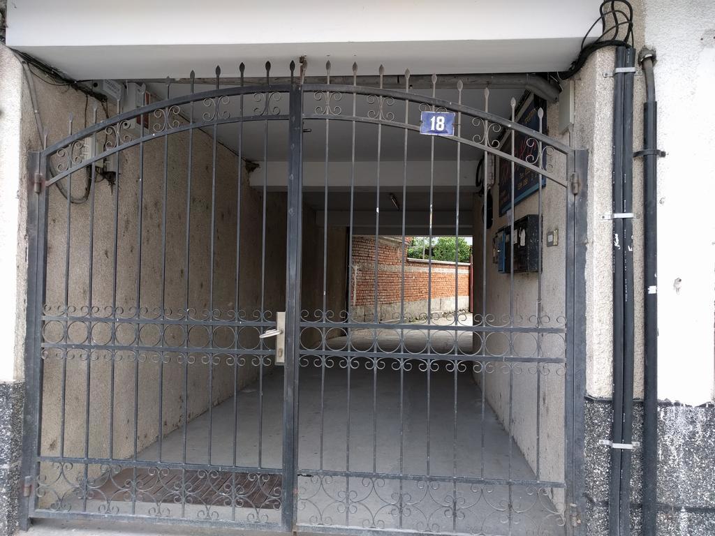 דירות Modern Flat Near Downtown פלובדיב מראה חיצוני תמונה